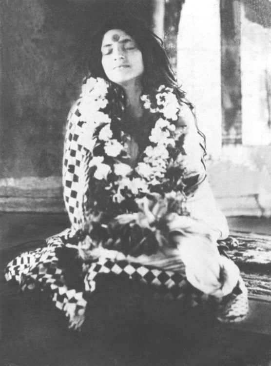 Sri Anandamayi Ma - Life & Teachings of The Divine Mother